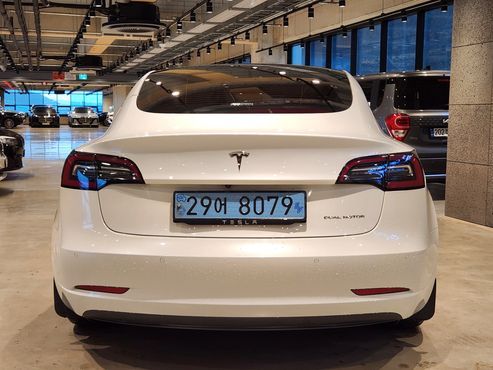 Tesla Model 3 Long Range AWD — пробег 118 180 км — фото 2 из 5