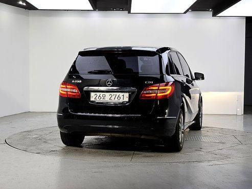 Mercedes-Benz B-Class B200 CDI Blue efficiency Sport pack — пробег 99 000 км — фото 3 из 5