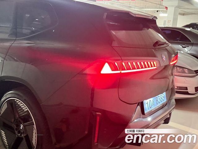 BMW iX3 M Sports — пробег 1 100 км — фото 4 из 5