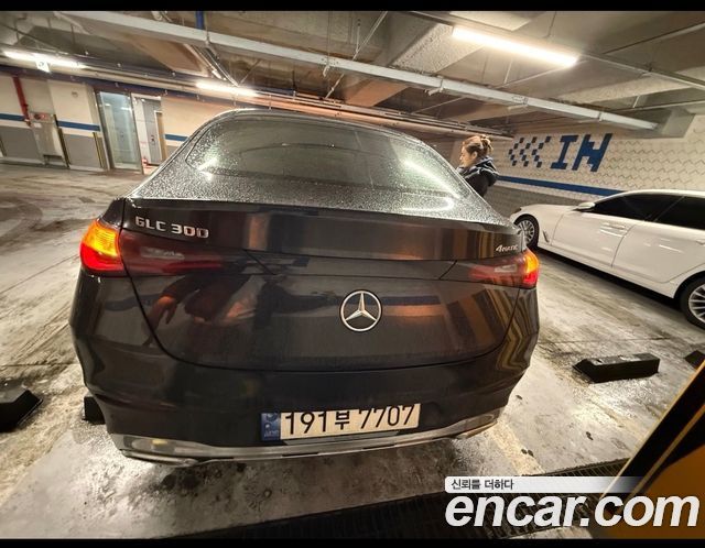 Mercedes-Benz GLC-Class GLC300 4MATIC Coupe — пробег 40 553 км — фото 4 из 5