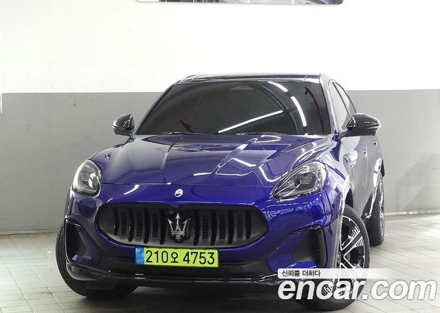 Maserati Grecale AWD Folgore — пробег 11 909 км — фото 3 из 5