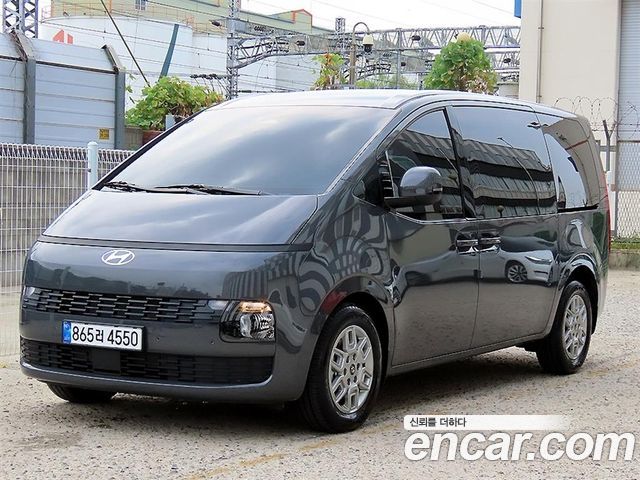 Hyundai Staria L3.5 Cargo 5-Seater Modern — пробег 2 311 км — фото 2 из 5