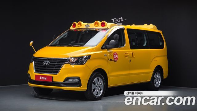 Hyundai Starex 4WD School Bus — пробег 86 957 км — фото 1 из 5