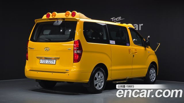 Hyundai Starex 4WD School Bus — пробег 86 957 км — фото 2 из 5
