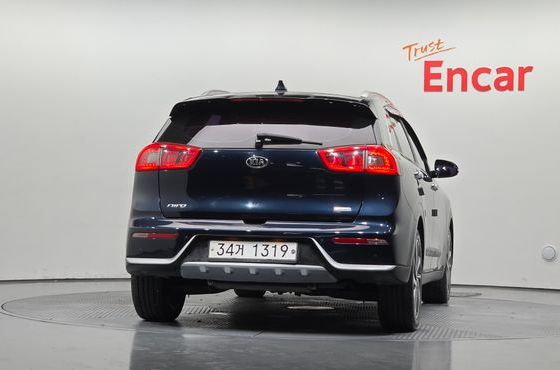 Kia Niro Noblesse — пробег 88 466 км — фото 4 из 5