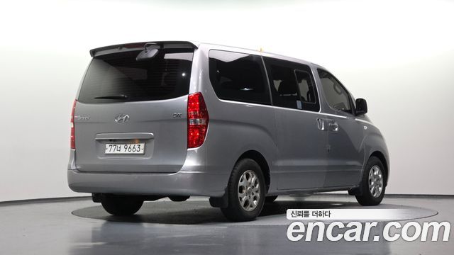 Hyundai Starex 11-Seater Wagon CVX Premium — пробег 86 061 км — фото 2 из 5