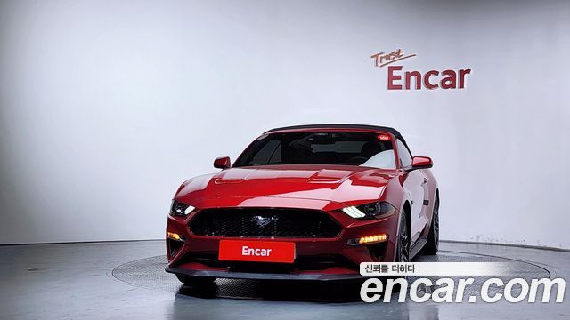 Ford Mustang GT Convertible — пробег 19 920 км — фото 3 из 5