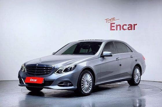 Mercedes-Benz E-Class E300 Elegance — пробег 117 007 км — фото 1 из 5