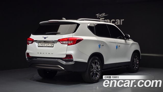 Ssangyong Rexton Diesel 2.2 4WD White Edition — пробег 42 129 км — фото 2 из 5