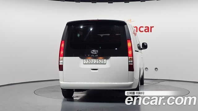 Hyundai Staria Tourer 11-Seater Smart — пробег 132 296 км — фото 4 из 5