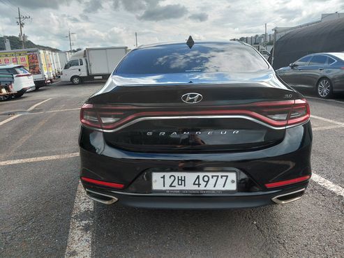 Hyundai Grandeur 2.4 Premium — пробег 127 212 км — фото 4 из 5