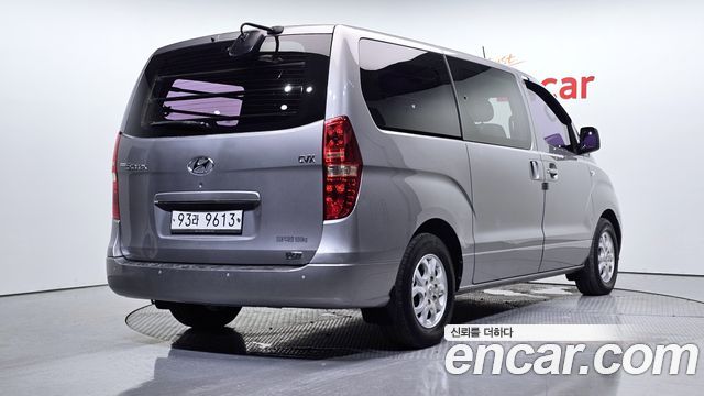 Hyundai Starex 5-Seater VAN CVX Deluxe — пробег 165 804 км — фото 2 из 5