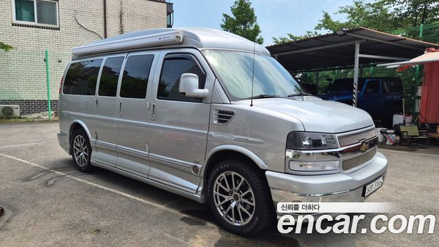 Chevrolet Express Van 5.3 AWD — пробег 158 000 км — фото 1 из 5