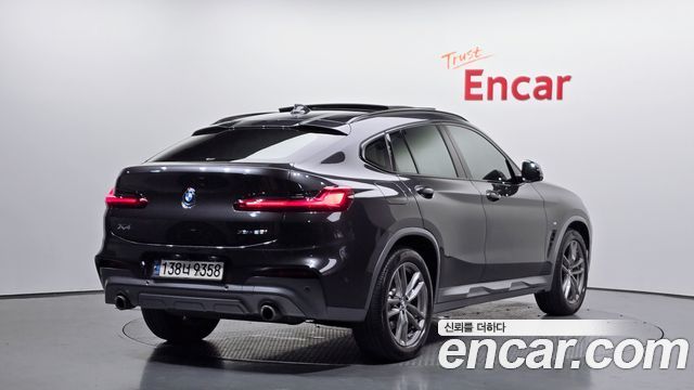 BMW X4 xDrive20i M Sport X — пробег 57 172 км — фото 2 из 5