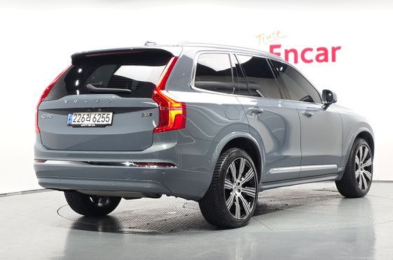 Volvo XC90 B6 Ultimate Bright — пробег 43 328 км — фото 2 из 5