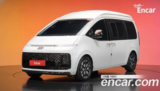 Hyundai Staria 4WD Lounge 9-Seater Limousine — пробег 13 884 км — фото 1 из 5