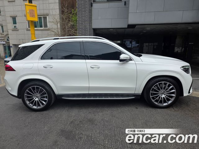 Mercedes-Benz GLE-Class GLE450 4MATIC — пробег 10 000 км — фото 2 из 5