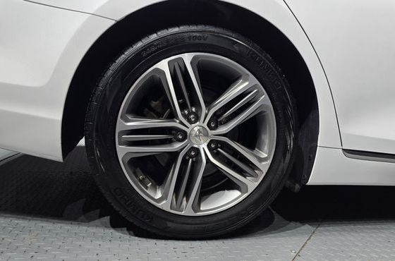Hyundai Grandeur 2.4 Premium — пробег 120 658 км — фото 5 из 5