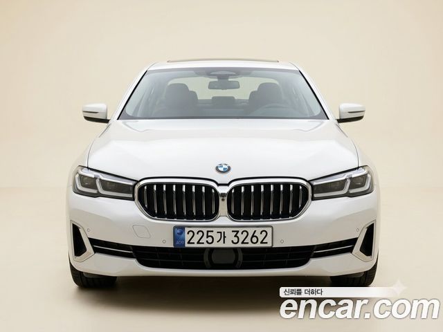 BMW Gran Turismo 630i xDrive Luxury — пробег 17 160 км — фото 2 из 5