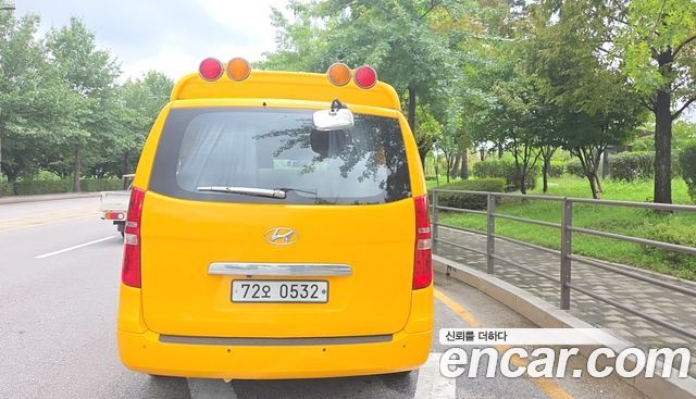 Hyundai Starex School Bus — пробег 280 000 км — фото 3 из 5
