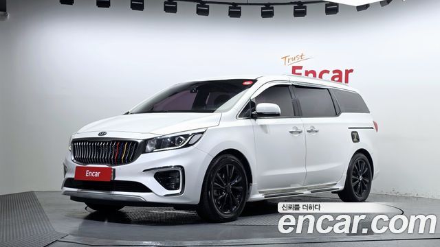 Kia Carnival из Кореи Encar