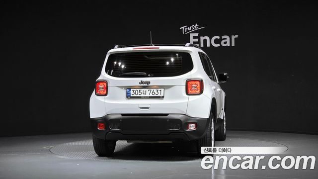 Jeep Renegade 1.3 Longitude — пробег 46 046 км — фото 4 из 5