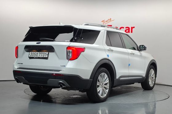 Ford Explorer 2.3 LimIted 4WD — пробег 78 572 км — фото 2 из 5