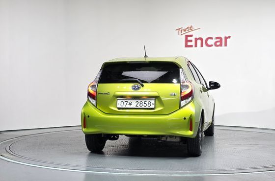 Toyota Prius 1.5 — пробег 17 227 км — фото 4 из 5