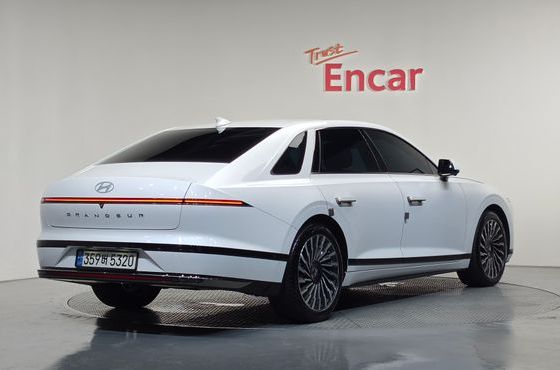 Hyundai Grandeur Calligraphy — пробег 41 428 км — фото 2 из 5