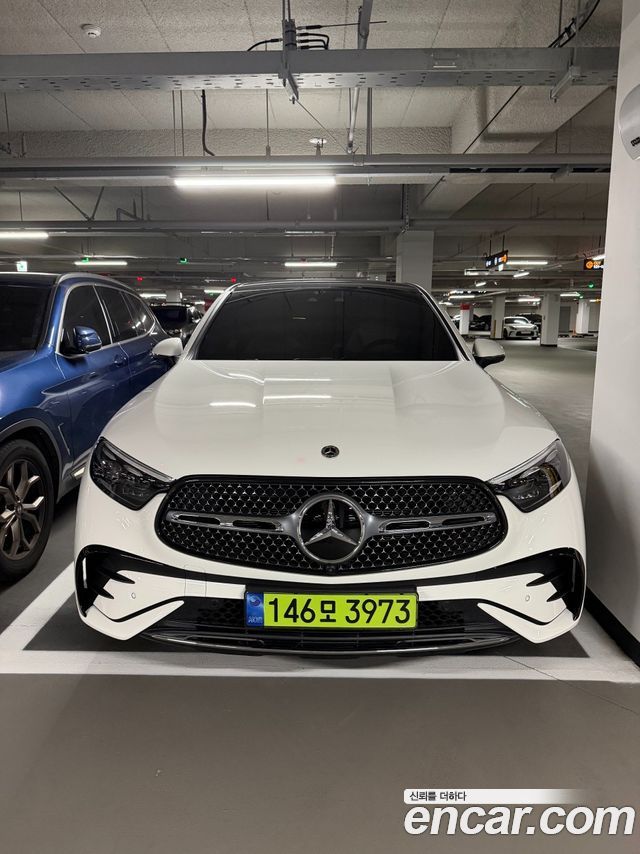 Mercedes-Benz GLC-Class GLC300 4MATIC AMG Line — пробег 13 000 км — фото 1 из 5