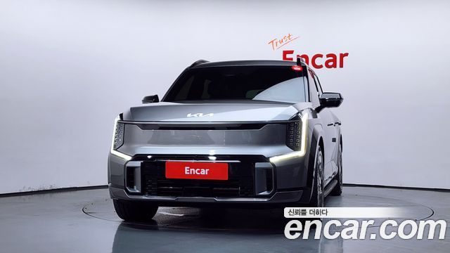 Kia EV9 Long Range 4WD GT Line — пробег 52 755 км — фото 3 из 5