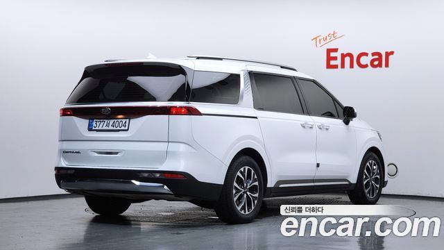 Kia Carnival из Кореи Encar