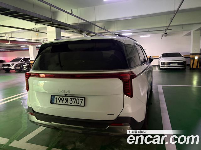 Kia Carnival HEV 9seater Signature — пробег 27 197 км — фото 4 из 5