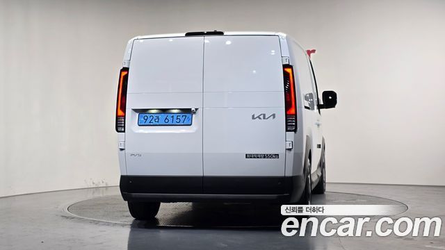 Kia PV5 Cargo Long Range Basic — пробег 3 670 км — фото 4 из 5