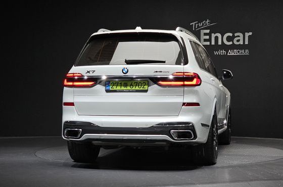 BMW X7 xDrive 40i M Sport 6STR — пробег 9 322 км — фото 4 из 5