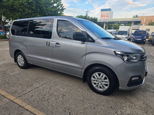 Hyundai Starex Van 5-Seater Modern — пробег 153 667 км — фото 2 из 5