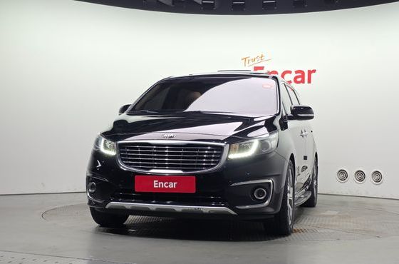 Kia Carnival 9-seater Luxury — пробег 119 134 км — фото 3 из 5