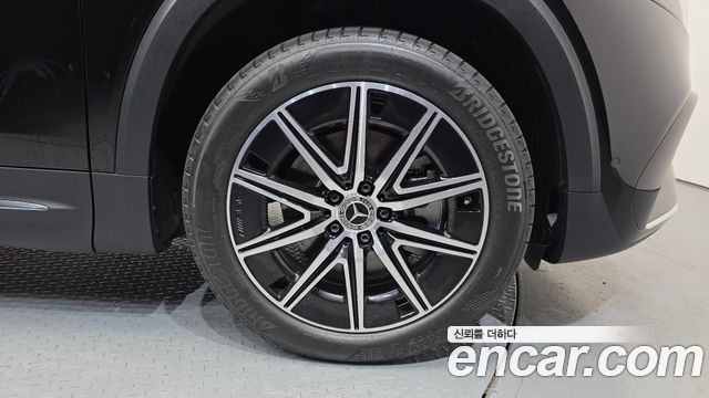 Mercedes-Benz EQB EQB300 4MATIC AMG Line — пробег 8 458 км — фото 5 из 5