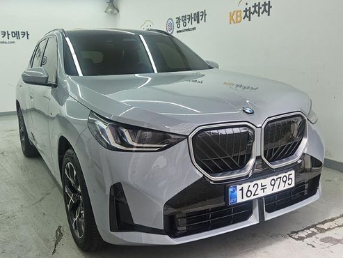 BMW X3 xDrive 20 M Sport — пробег 4 018 км — фото 2 из 5