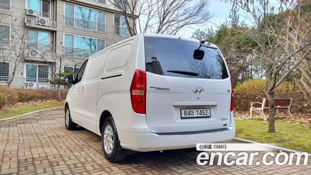 Hyundai Starex 3-Seater VAN CVX Deluxe — пробег 162 000 км — фото 3 из 5