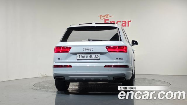 Audi Q7 45 TFSI Quattro — пробег 75 610 км — фото 4 из 5