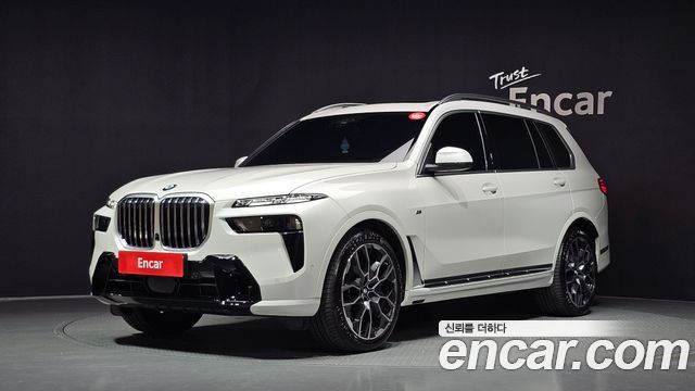 BMW X7 xDrive 40i M Sport 6STR — пробег 13 817 км — фото 1 из 5
