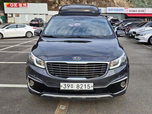 Kia Carnival 9-seater Luxury — пробег 194 611 км — фото 2 из 5