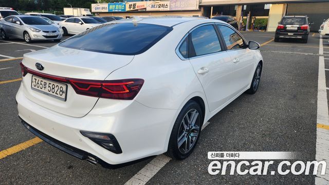 Kia K3 из Кореи Encar