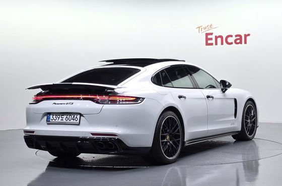 Porsche Panamera 4.0 GTS — пробег 39 227 км — фото 2 из 5