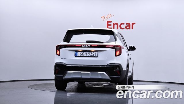 Kia Seltos из Кореи Encar