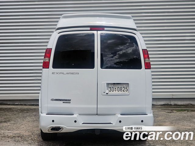 Chevrolet Express Van 6.0 — пробег 74 695 км — фото 5 из 5