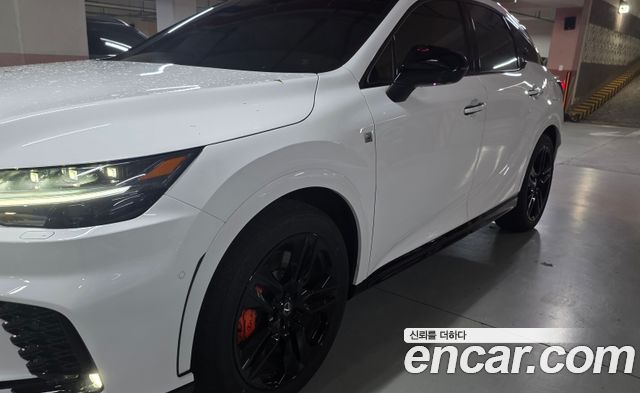 Lexus RX F-Sport — пробег 16 900 км — фото 2 из 5