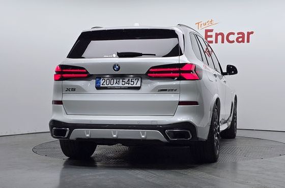 BMW X5 xDrive 30d M Sport — пробег 6 133 км — фото 4 из 5