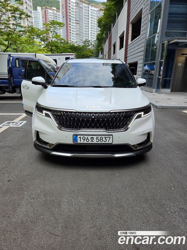 Kia Carnival Diesel 9-Seater Signature — пробег 27 000 км — фото 1 из 5